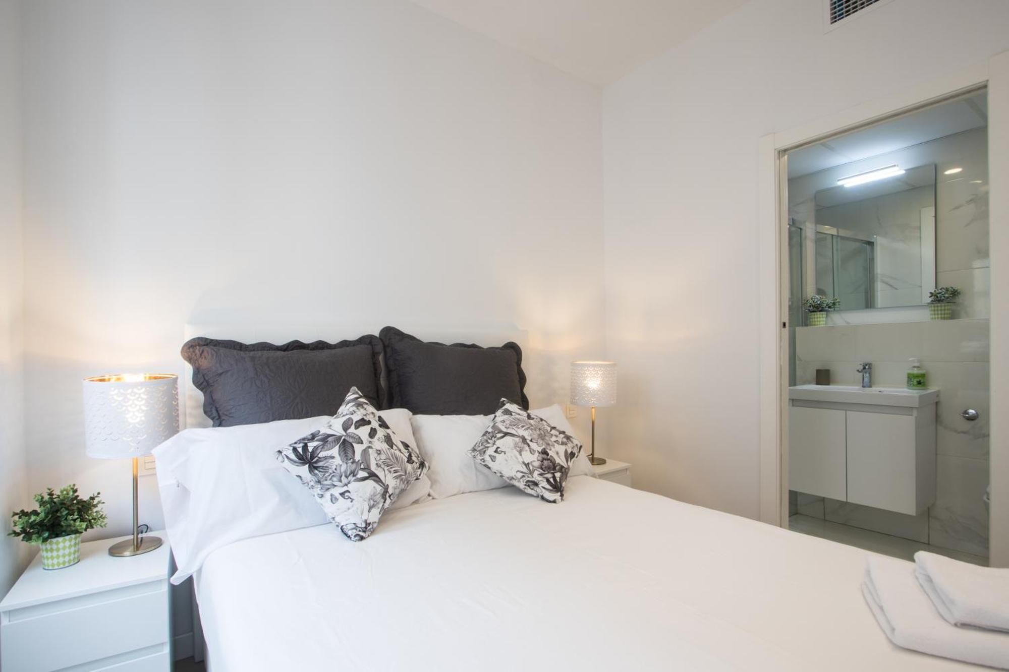 4 Bedroom/3 Baths W/ Ac In Near Beach! Alicante Exteriér fotografie