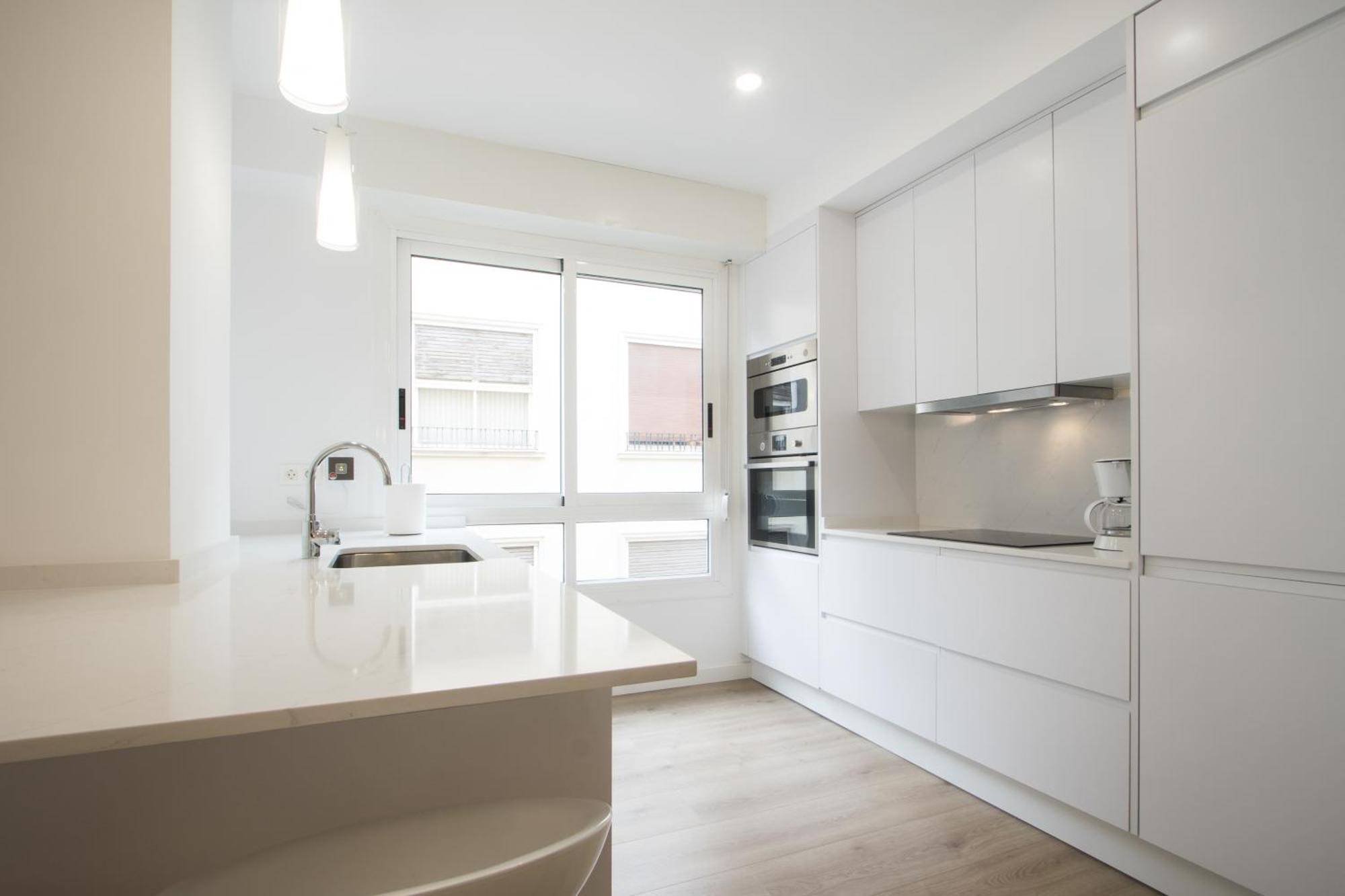 4 Bedroom/3 Baths W/ Ac In Near Beach! Alicante Exteriér fotografie